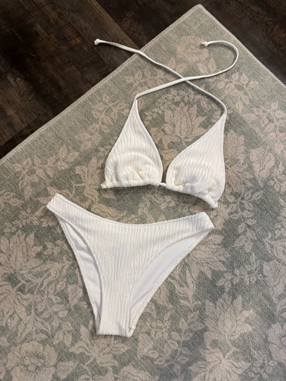 H&M - White Bikini Set - Picture 4 of 7